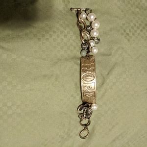 Gold and pearl bracelet